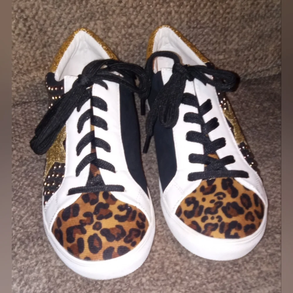 Leopard Print and Gold Star Women's La Sheelah Sneakers size 8.5 - Picture 3 of 11